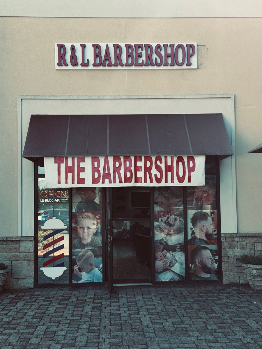 Storefront of R&L Barbershop at Ardrey Kell in Charlotte NC
